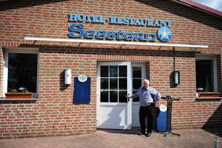 Gasthaus Zum Seestern Hotel Ravensbruck Esterno foto